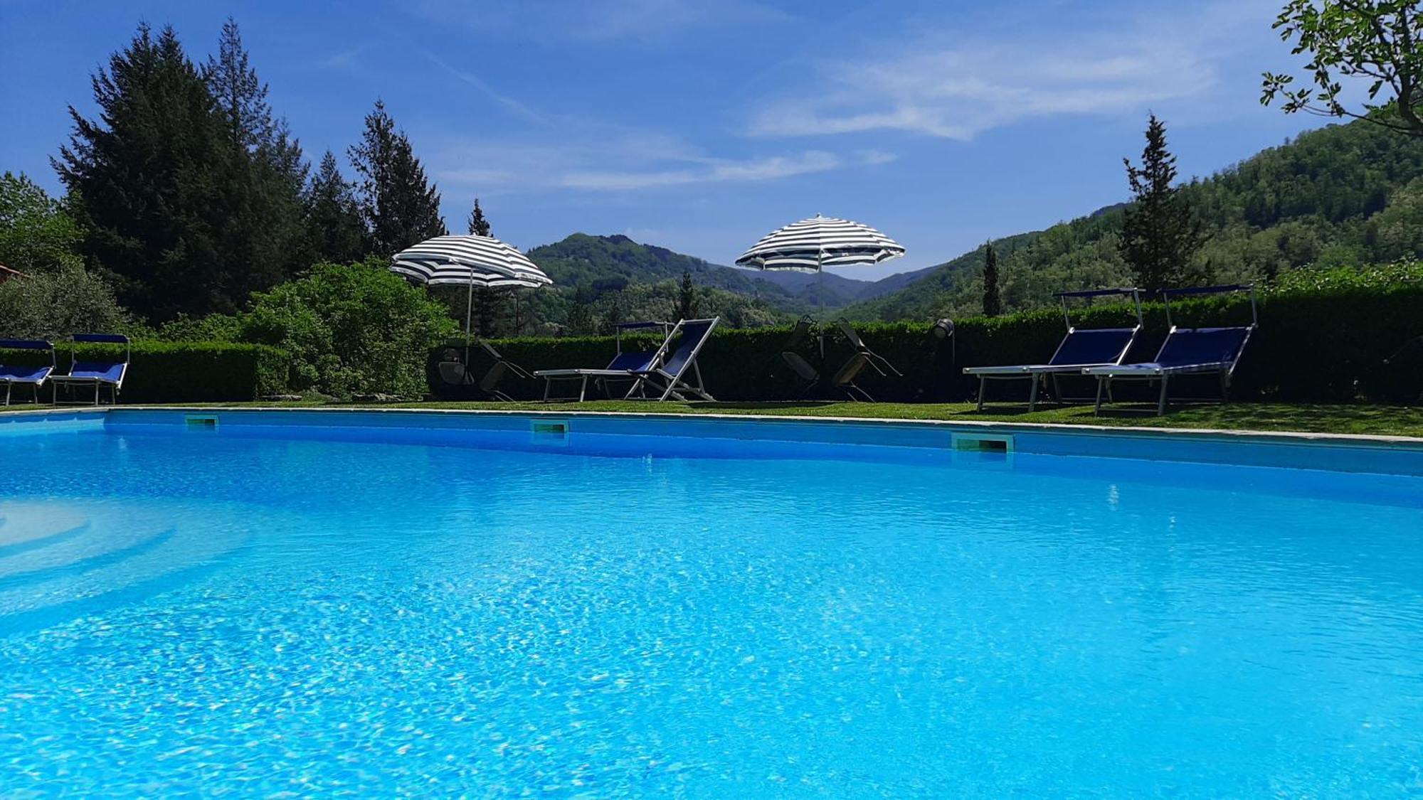 Agriturismo La Torre 巴尼－迪卢卡 外观 照片