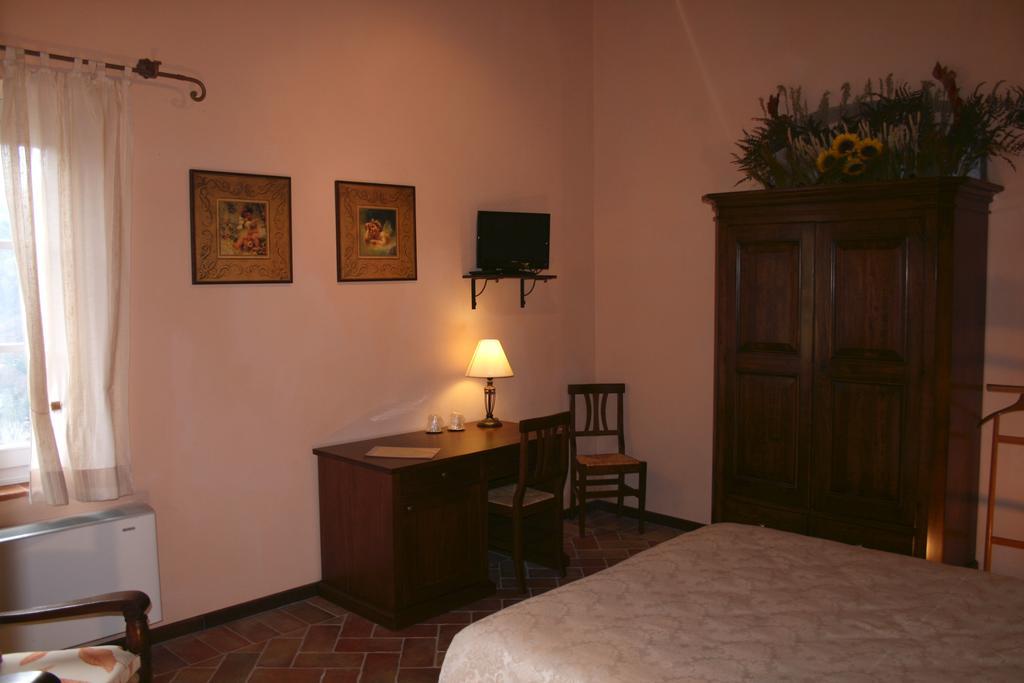 Agriturismo La Torre 巴尼－迪卢卡 外观 照片