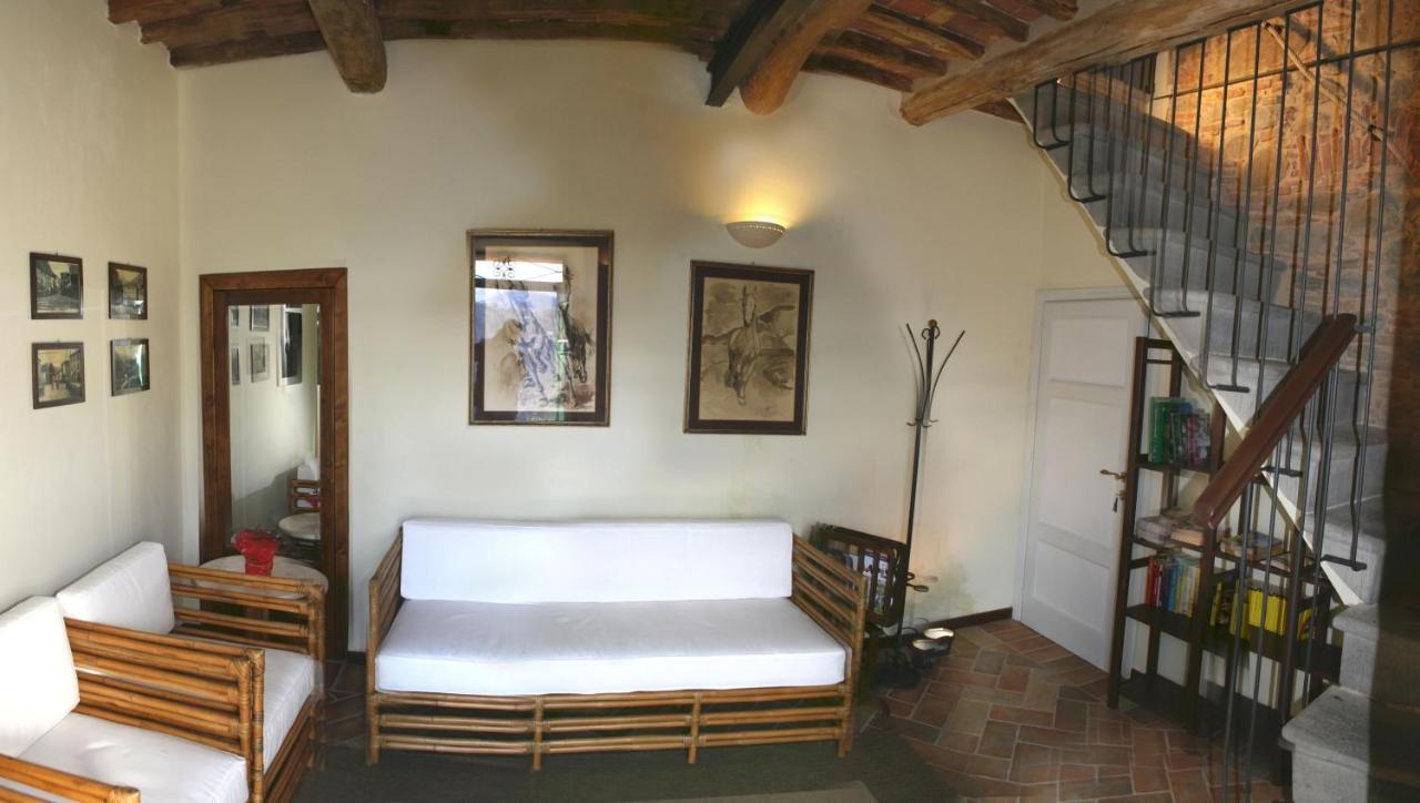 Agriturismo La Torre 巴尼－迪卢卡 外观 照片